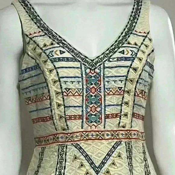 Champagne & Strawberry Sleeveless Embroidered Ivory Dress Size Medium - Picture 7 of 14